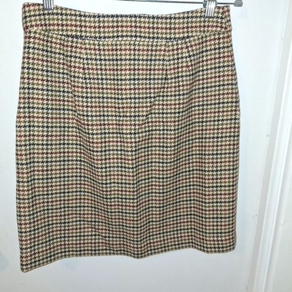 Talbots wool-blend houndstooth button front skirt - Picture 4 of 7